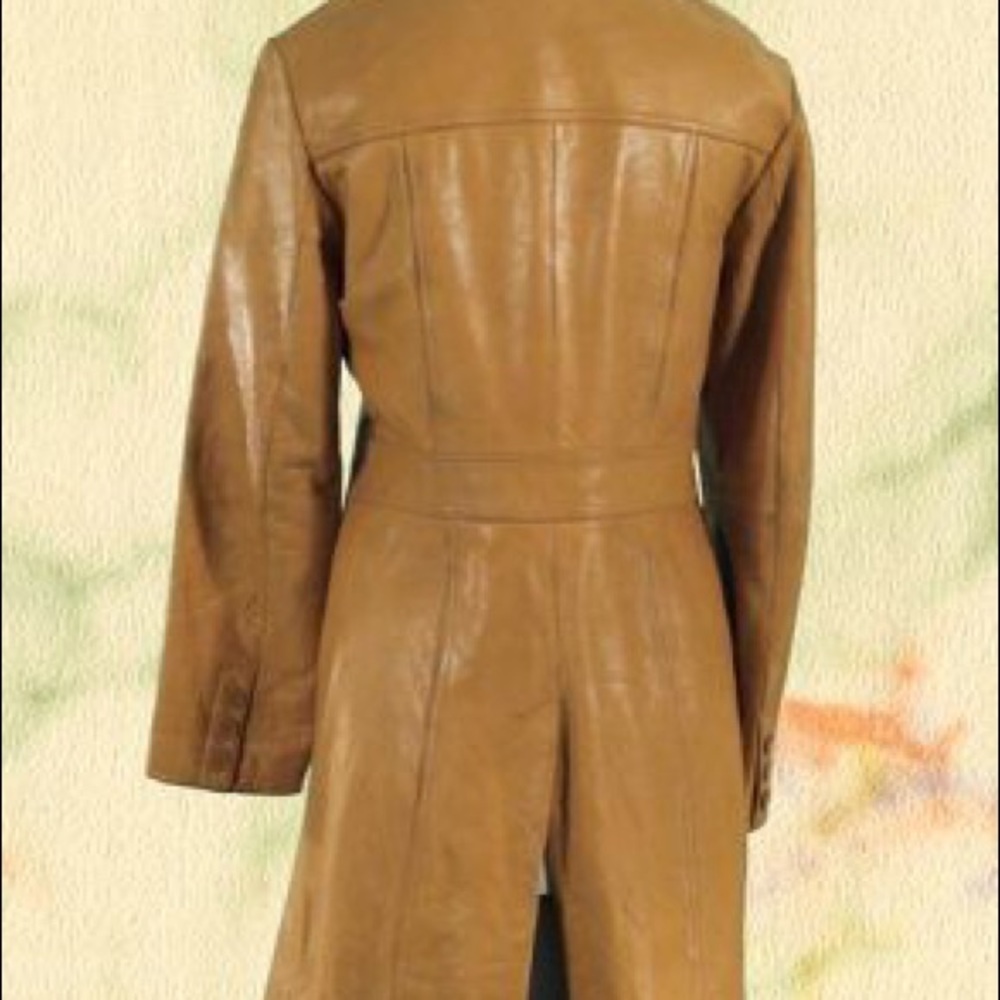 Buttery soft leather short trench - Picture 3 of 6